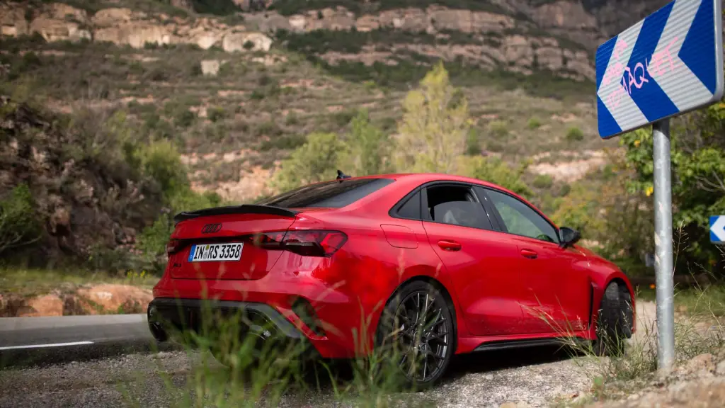 Audi RS3 Sedan 2025: A Nova Era da Performance e Estilo Audi RS3 Sedan 2025: A Nova Era da Performance e Estilo