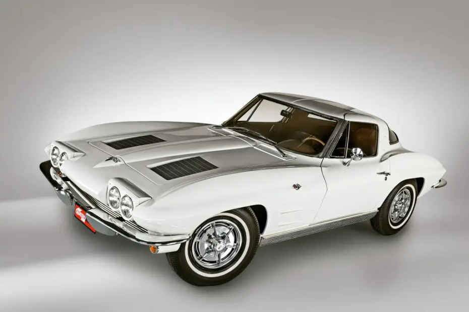 Como o Chevrolet Corvette Stingray Se Tornou um Ícone do Desempenho Automotivo
